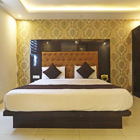 Hotel Iconic Near Delhi Igi International Airport Nova Deli Exterior foto