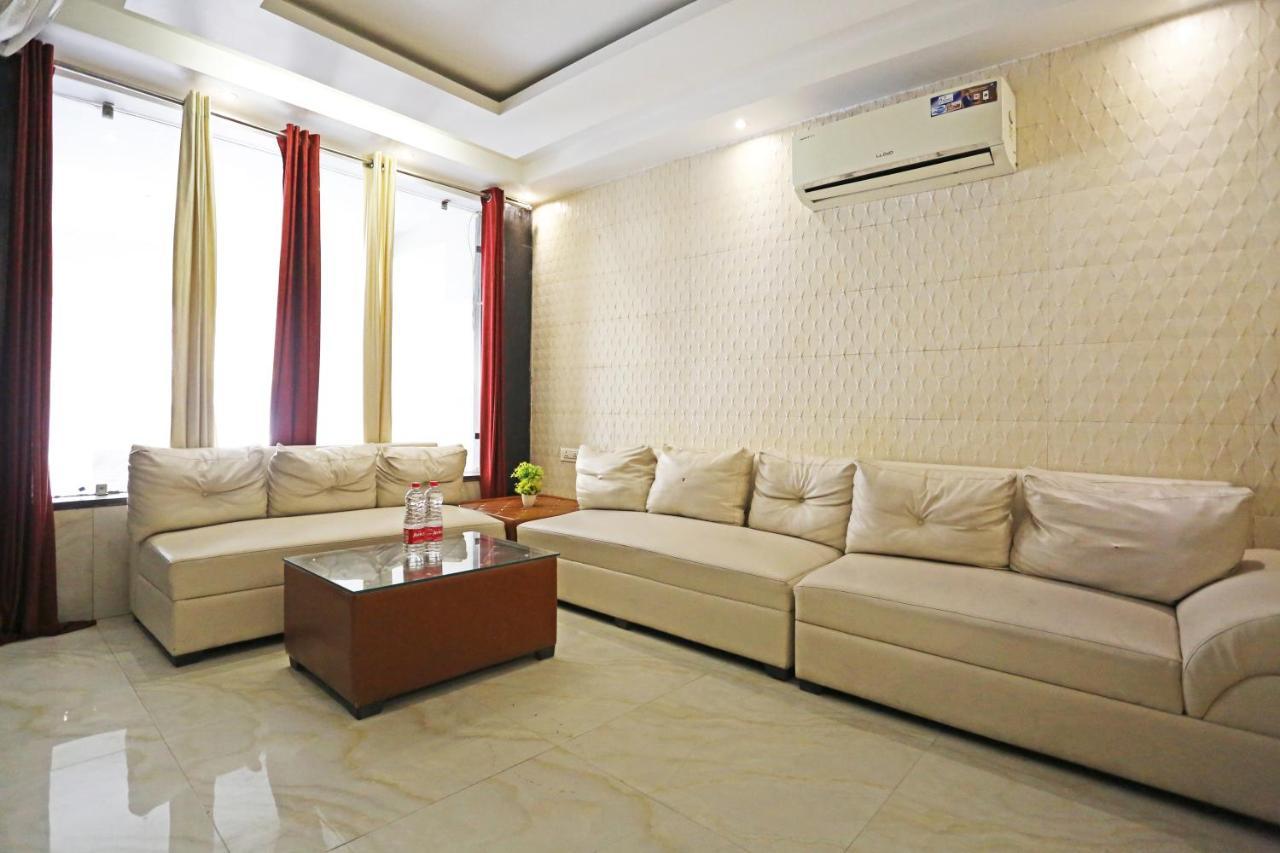Hotel Iconic Near Delhi Igi International Airport Nova Deli Exterior foto