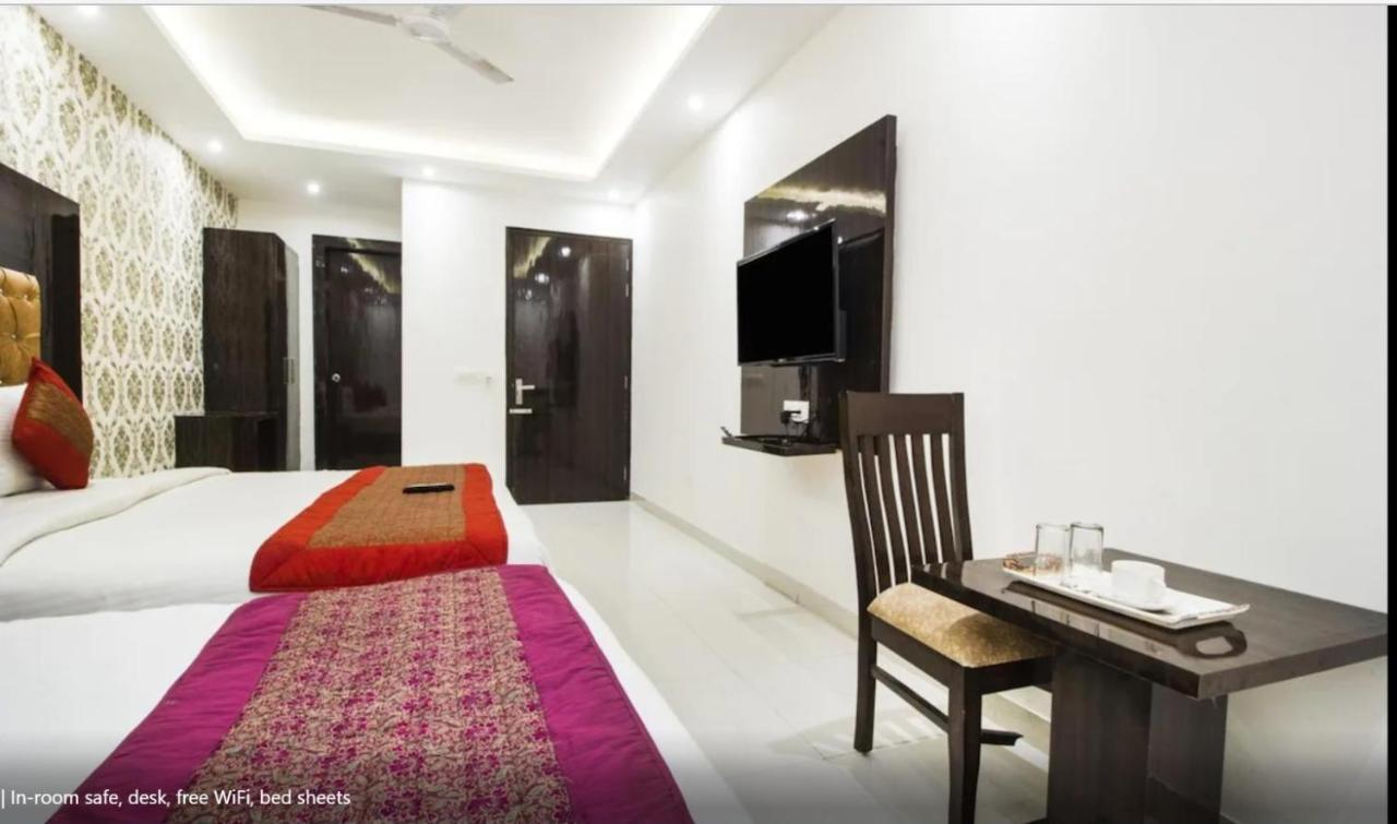 Hotel Iconic Near Delhi Igi International Airport Nova Deli Exterior foto