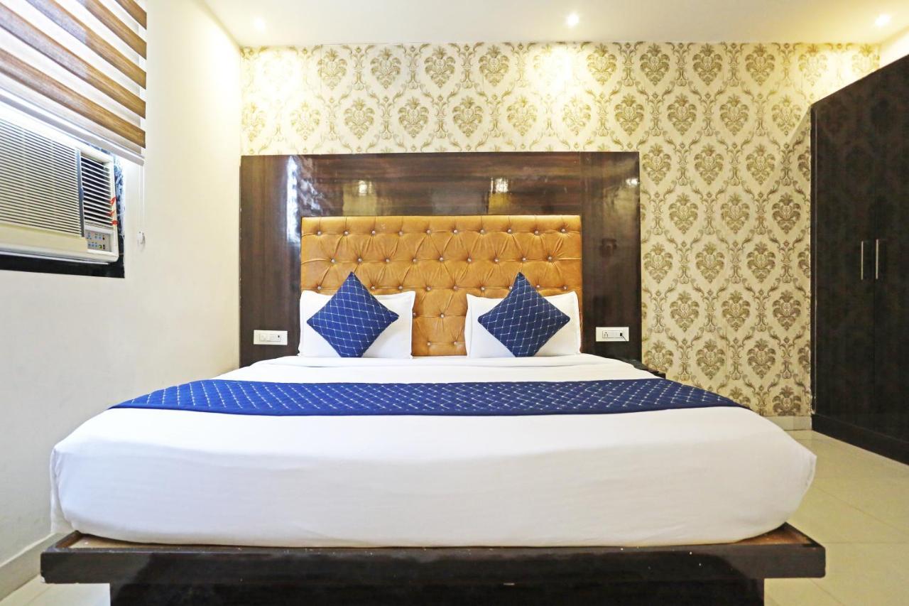 Hotel Iconic Near Delhi Igi International Airport Nova Deli Exterior foto