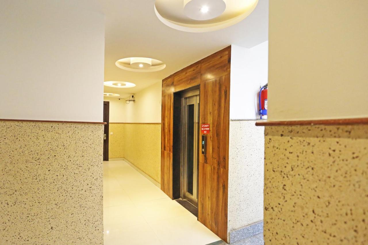 Hotel Iconic Near Delhi Igi International Airport Nova Deli Exterior foto