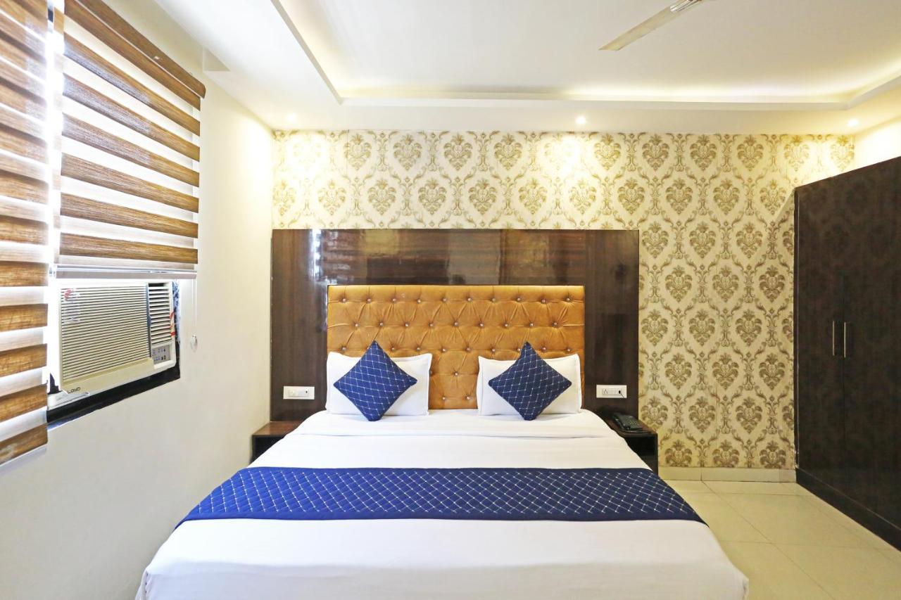 Hotel Iconic Near Delhi Igi International Airport Nova Deli Exterior foto