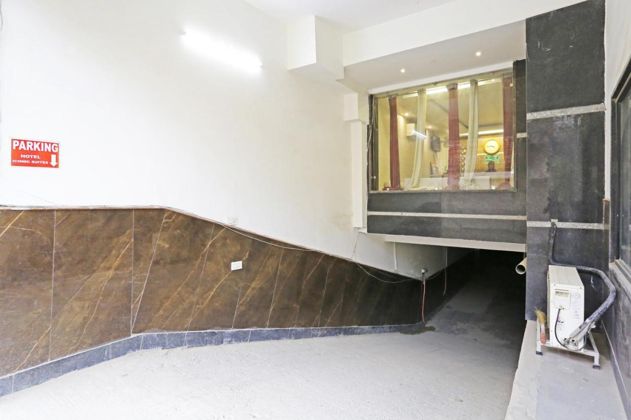 Hotel Iconic Near Delhi Igi International Airport Nova Deli Exterior foto